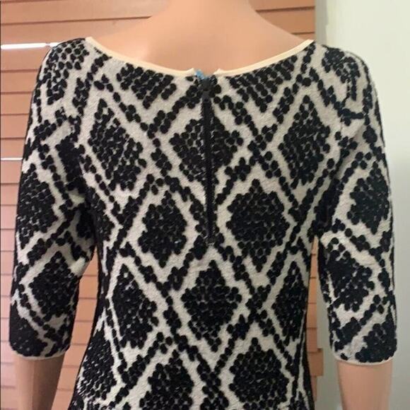 ALICE & OLIVIA SWEATER‎ FIT & DRESS - Picture 5 of 7